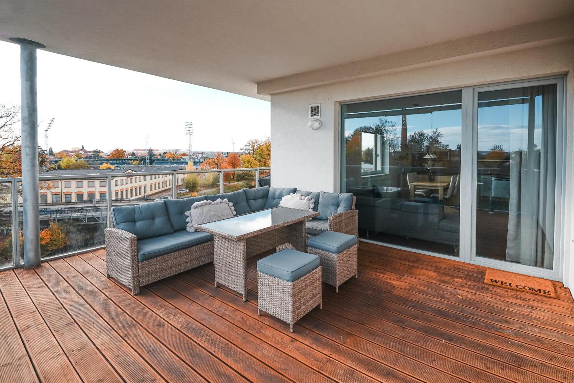 Riverside Apartments تشيسكي بوديوفيتسه المظهر الخارجي الصورة